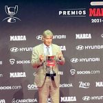 Pellegrini recibe el premio a mejor entrenador de LaLiga 2021-2022