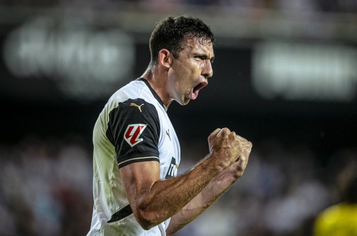 Tárrega, celebrando una acción defensiva