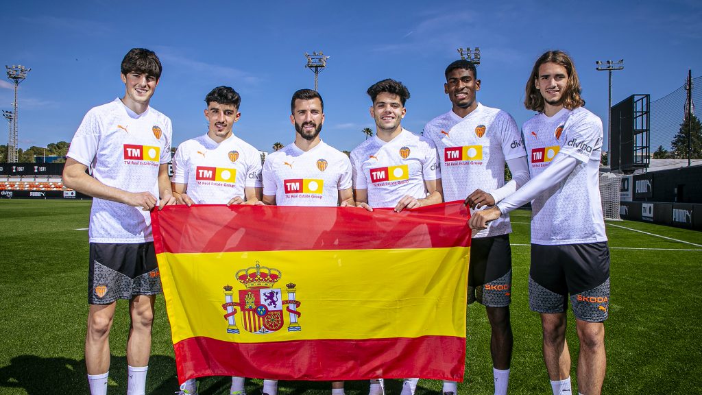 El Valencia y España: buenos amigos
