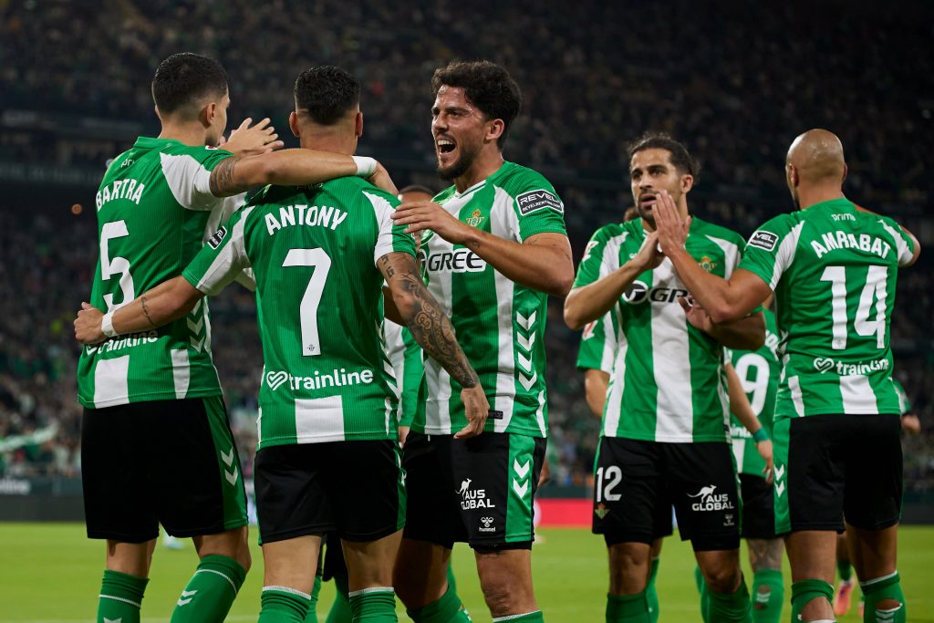 Los jugadores del Betis celebrando un gol